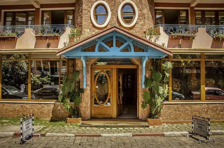 Lire la suite à propos de l’article Chalet des Roses