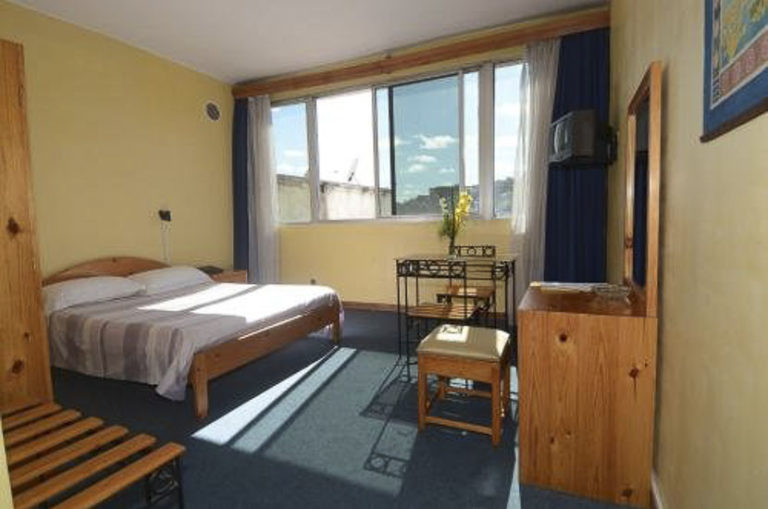 Lire la suite à propos de l’article Aina Hôtel ***