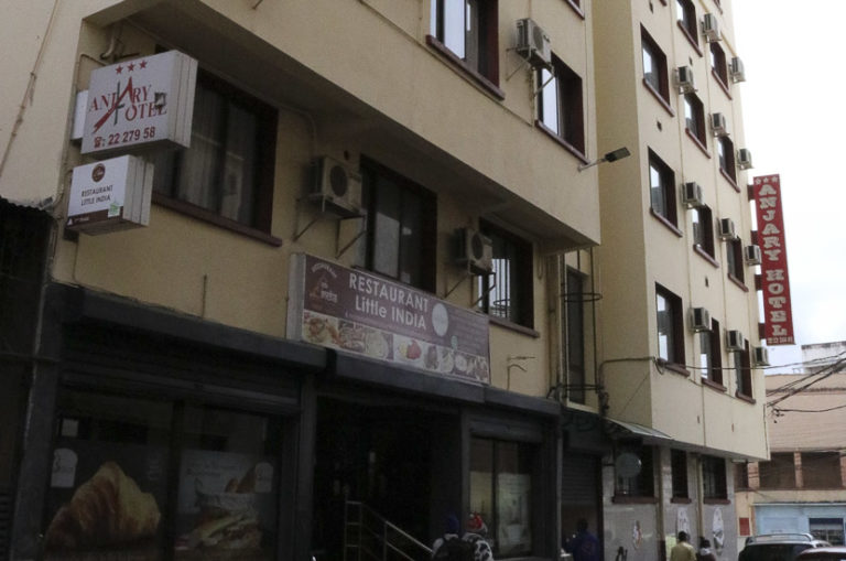Lire la suite à propos de l’article Anjary Hôtel TNR***