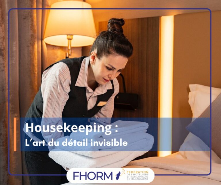 Lire la suite à propos de l’article Housekeeping hôtelier : 𝗟𝗲 𝘃𝗿𝗮𝗶 𝗹𝘂𝘅𝗲 𝗻𝗲 𝘀𝗲 𝘃𝗼𝗶𝘁 𝗽𝗮𝘀… 𝗶𝗹 𝘀𝗲 𝗿𝗲𝘀𝘀𝗲𝗻𝘁.